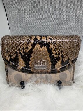 Coach vintage wallet